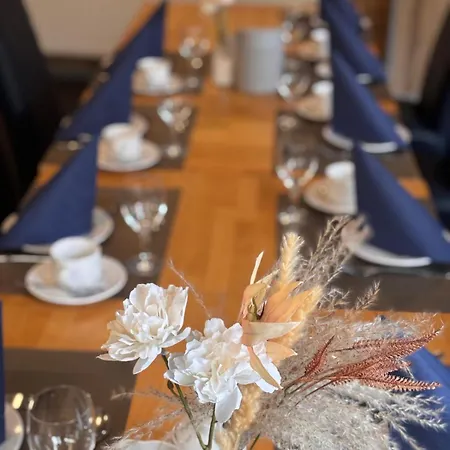 Отель Restaurant Harrier Hof