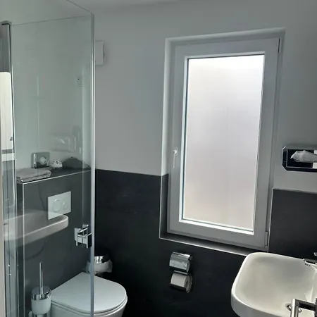 Отель Restaurant Harrier Hof *